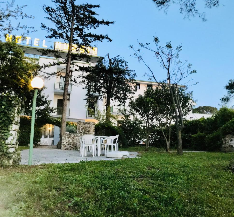 Hotel Murgia Santeramo in Colle Exterior photo